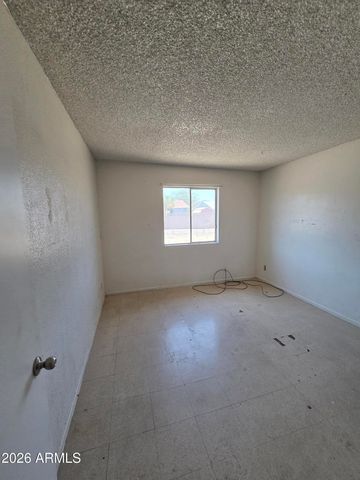 309 W DESERT Drive, Phoenix, AZ 85041