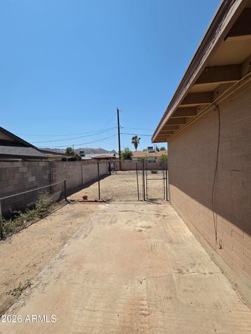 309 W DESERT Drive, Phoenix, AZ 85041