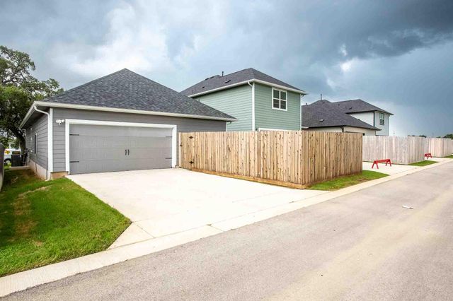 364 Kenai DR, Kyle, TX 78640