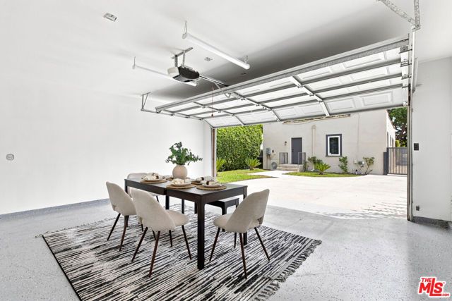2919 Somerset Drive, Los Angeles, CA 90016