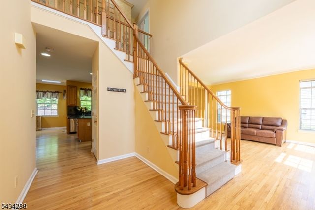 16 Landau Rd, Bernards Twp., NJ 07920