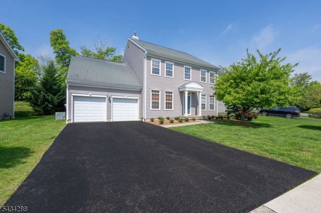 16 Landau Rd, Bernards Twp., NJ 07920