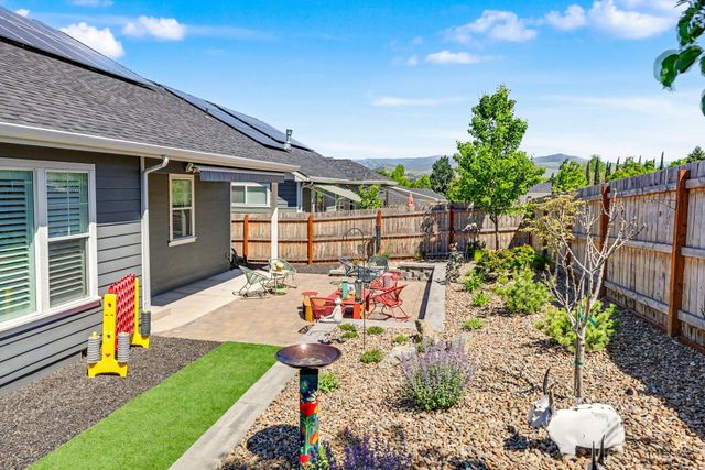 396 Randy Street, Ashland, OR 97520