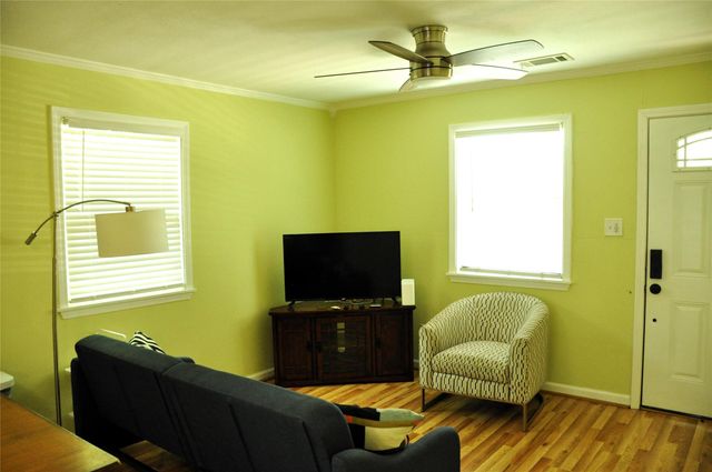 4723 Polk Street, Houston, TX 77023