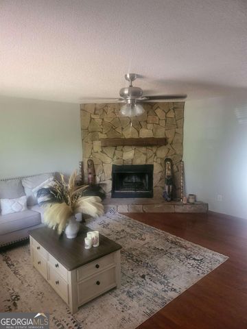 108 Hilltop Circle, Stockbridge, GA 30281