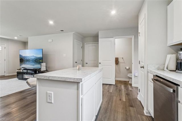 105 Shipmate WAY, Portsmouth, VA 23702