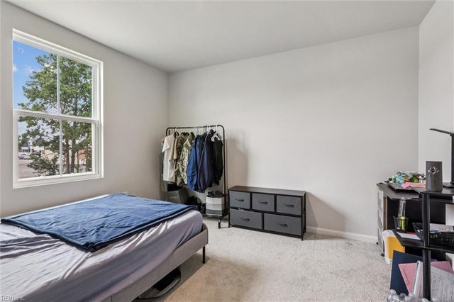105 Shipmate WAY, Portsmouth, VA 23702
