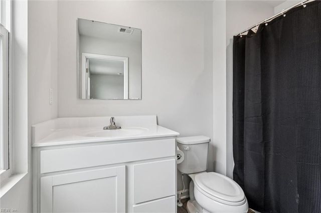 105 Shipmate WAY, Portsmouth, VA 23702