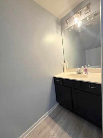 863 Flagstone Drive, Dyer, IN 46311