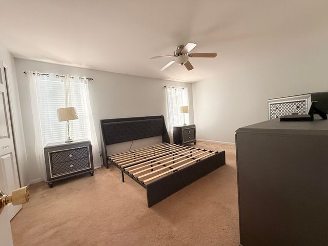 863 Flagstone Drive, Dyer, IN 46311