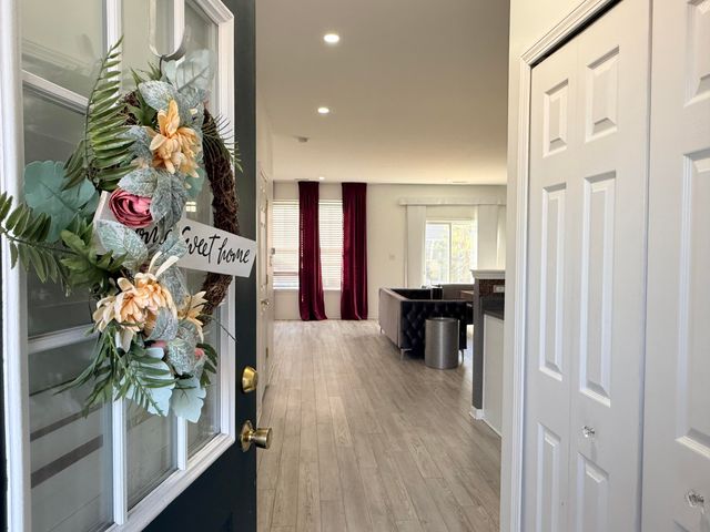 863 Flagstone Drive, Dyer, IN 46311