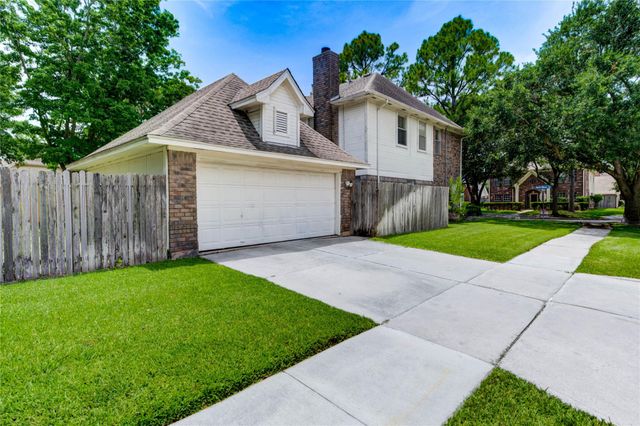 2338 Bent River Drive, Sugar Land, TX 77479