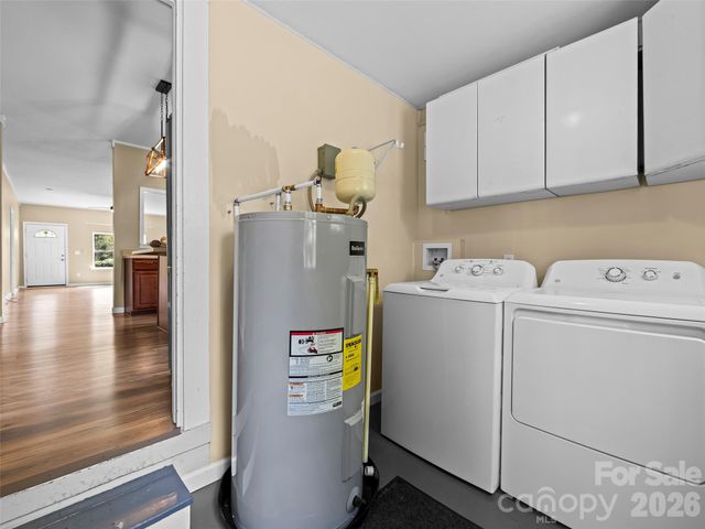 43 Avery Street, Waynesville, NC 28786
