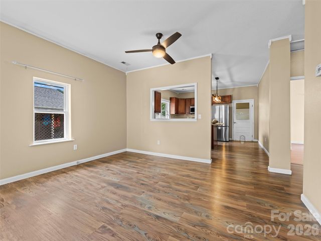 43 Avery Street, Waynesville, NC 28786