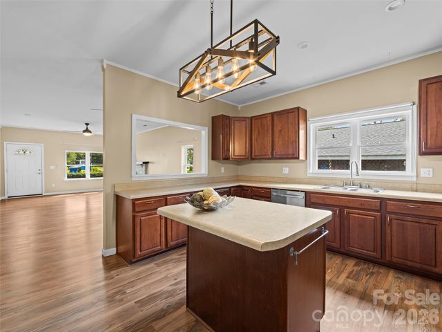 43 Avery Street, Waynesville, NC 28786