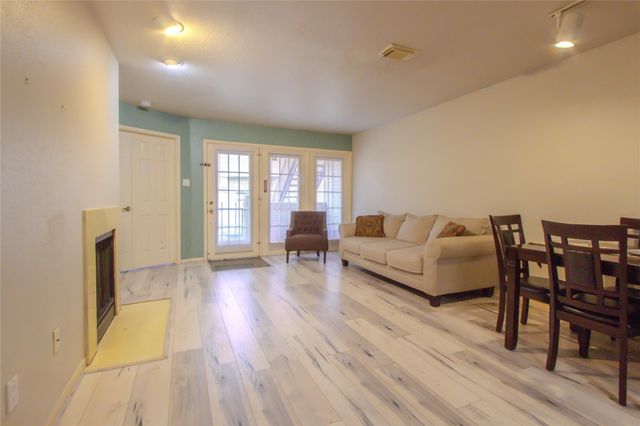 16800 Sugar Pine Drive D23, Houston, TX 77090