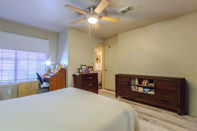 16800 Sugar Pine Drive D23, Houston, TX 77090