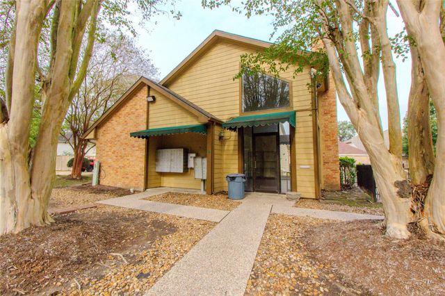 16800 Sugar Pine Drive D23, Houston, TX 77090