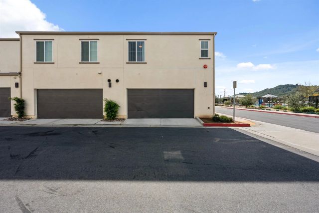 303 Citrine Trails, Fallbrook, CA 92028