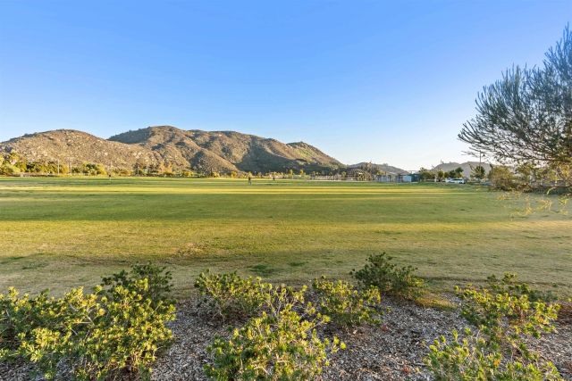 303 Citrine Trails, Fallbrook, CA 92028