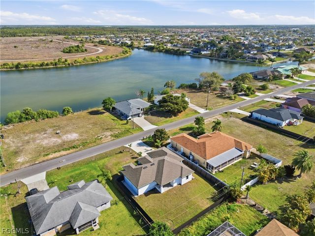 1108 NE 19th TER, Cape Coral, FL 33909