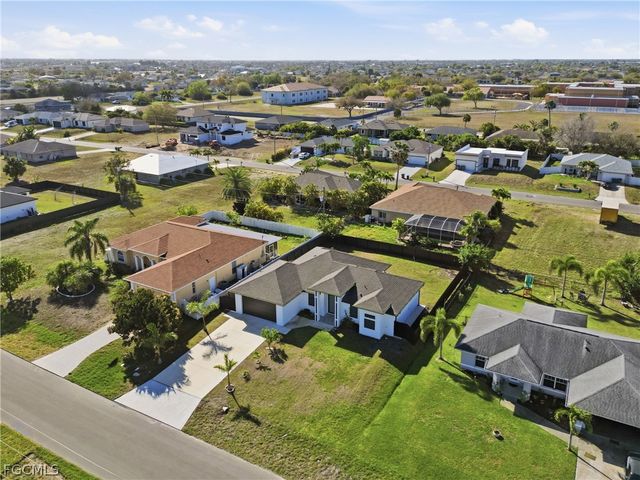 1108 NE 19th TER, Cape Coral, FL 33909