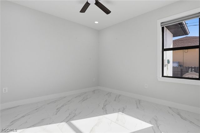 1108 NE 19th TER, Cape Coral, FL 33909