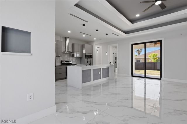 1108 NE 19th TER, Cape Coral, FL 33909