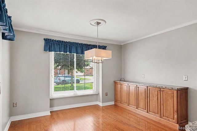 41071 E Rosewood Drive, Clinton Township, MI 48038