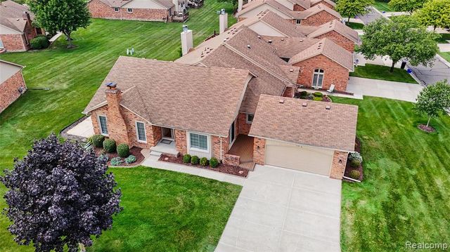 41071 E Rosewood Drive, Clinton Township, MI 48038
