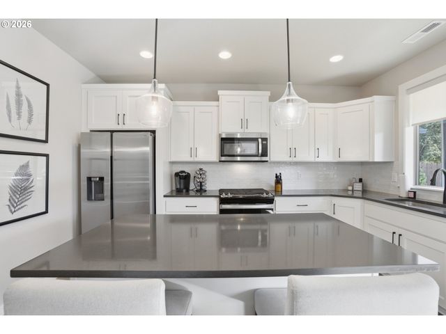 13603 Ne 109TH Way, Vancouver, WA 98682