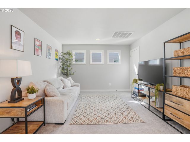 13603 Ne 109TH Way, Vancouver, WA 98682