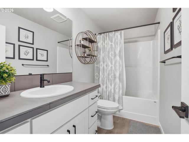 13603 Ne 109TH Way, Vancouver, WA 98682