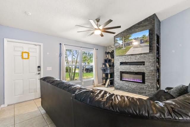 6173 Barbara Street, Jupiter, FL 33458