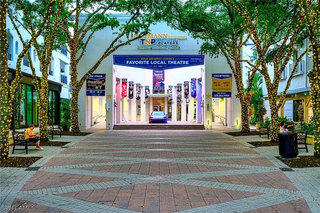 1100 9th ST S E101, Naples, FL 34102