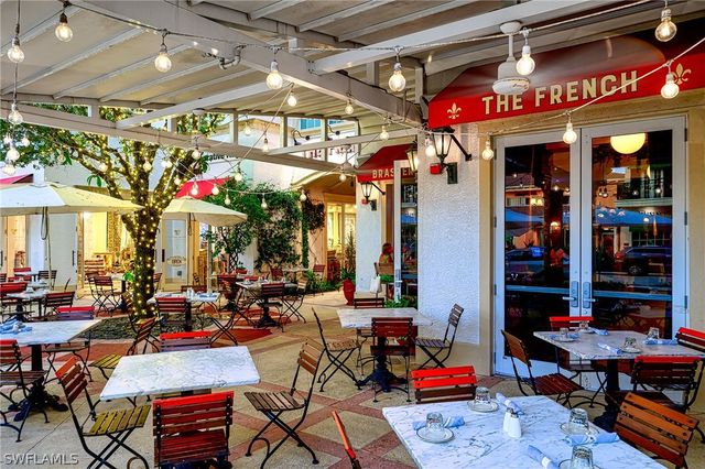 1100 9th ST S E101, Naples, FL 34102