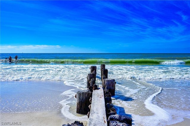 1100 9th ST S E101, Naples, FL 34102