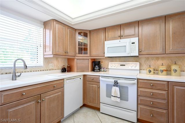 1100 9th ST S E101, Naples, FL 34102