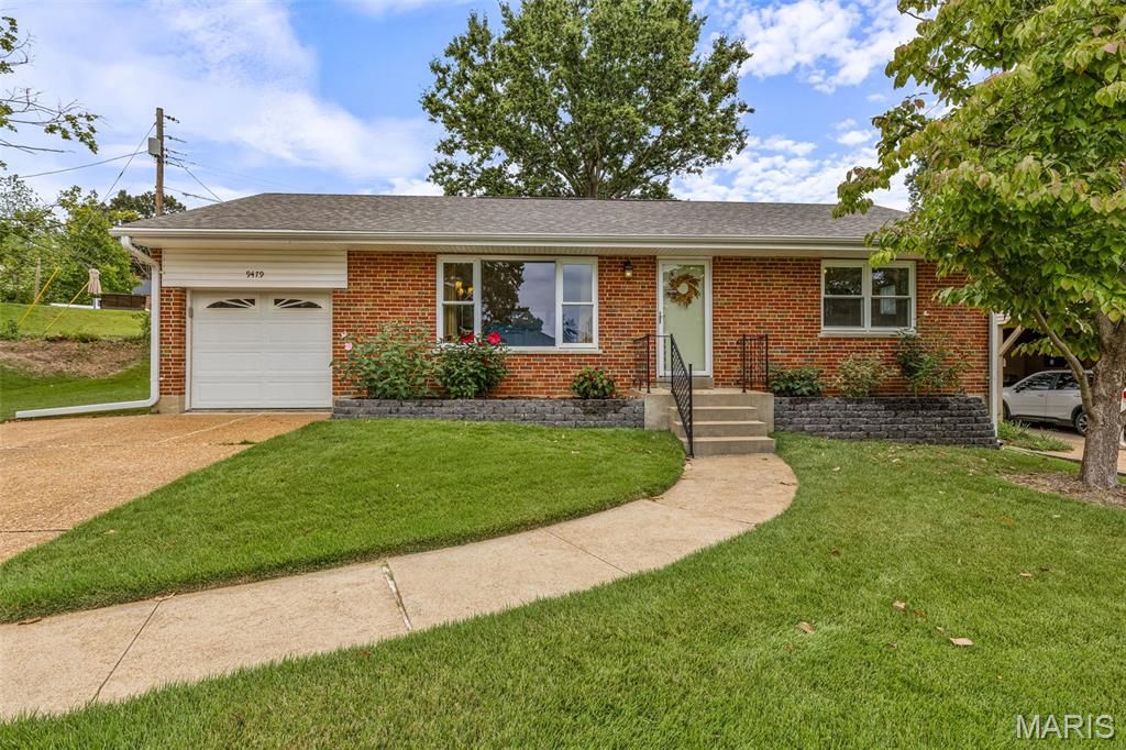 9479 Arban Drive, Crestwood, MO 63126