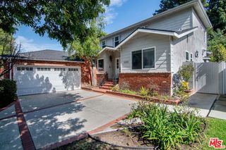 2332 Castle Heights Avenue, Los Angeles, CA 90034