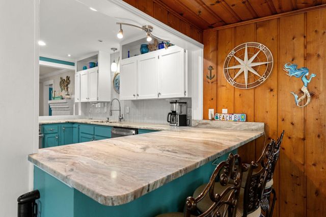 200 N Cove Boulevard, Panama City, FL 32401