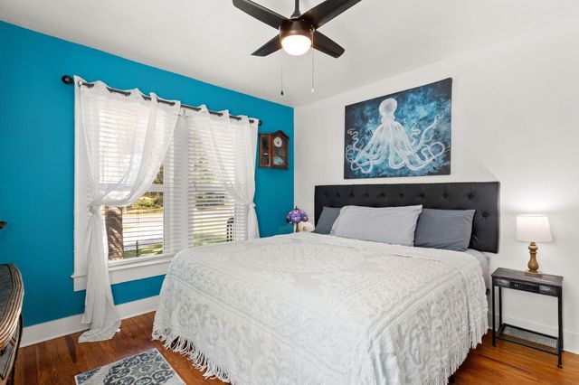 200 N Cove Boulevard, Panama City, FL 32401