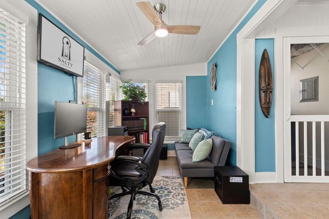 200 N Cove Boulevard, Panama City, FL 32401