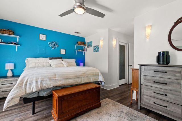 200 N Cove Boulevard, Panama City, FL 32401