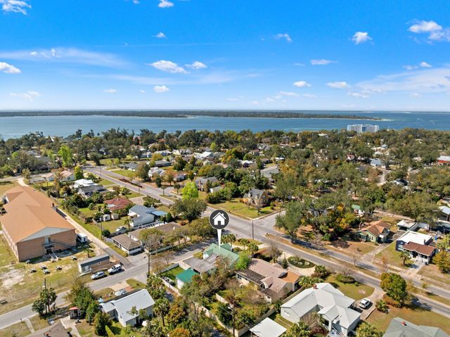 200 N Cove Boulevard, Panama City, FL 32401
