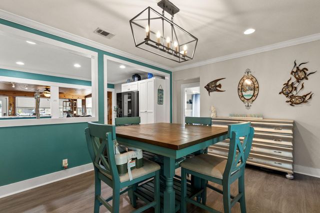 200 N Cove Boulevard, Panama City, FL 32401