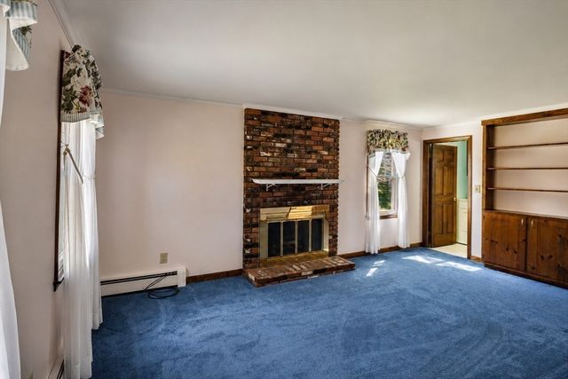 42 Stowe Rd, Grafton, MA 01519