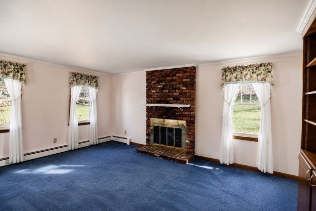 42 Stowe Rd, Grafton, MA 01519