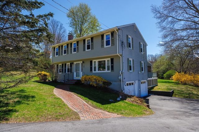 42 Stowe Rd, Grafton, MA 01519