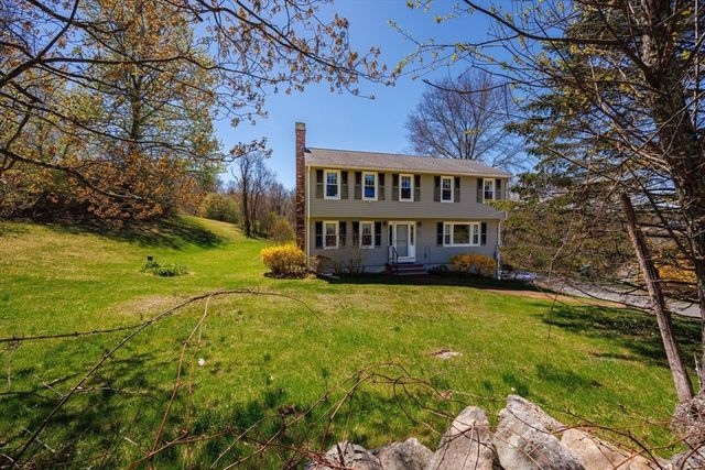 42 Stowe Rd, Grafton, MA 01519